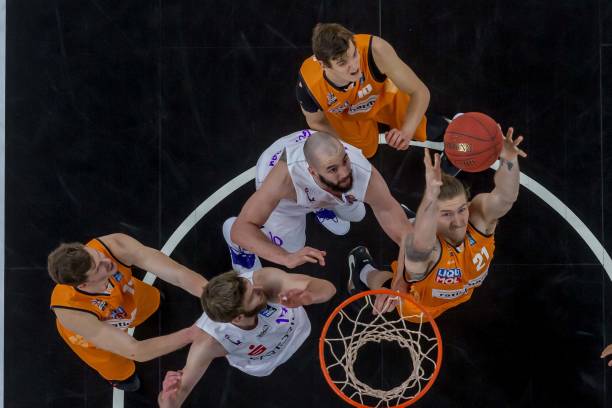 而现在缺乏 而现在缺乏