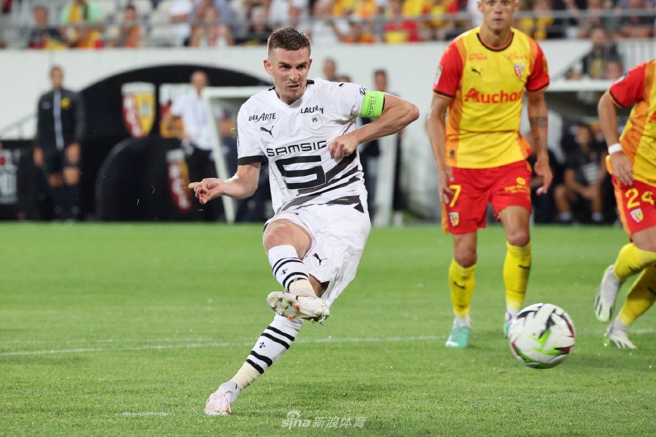 一群小学生 一群小学生